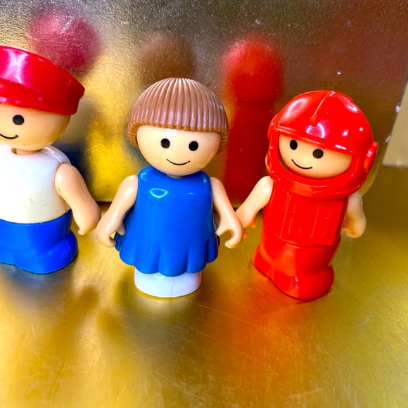 PLAYSKOOL LIL PLAYMATES 80’s GIRL, BOY, CONSTRUCTION WORKER, SPACE ASTRONAUTS 5 - Picture 4 of 11
